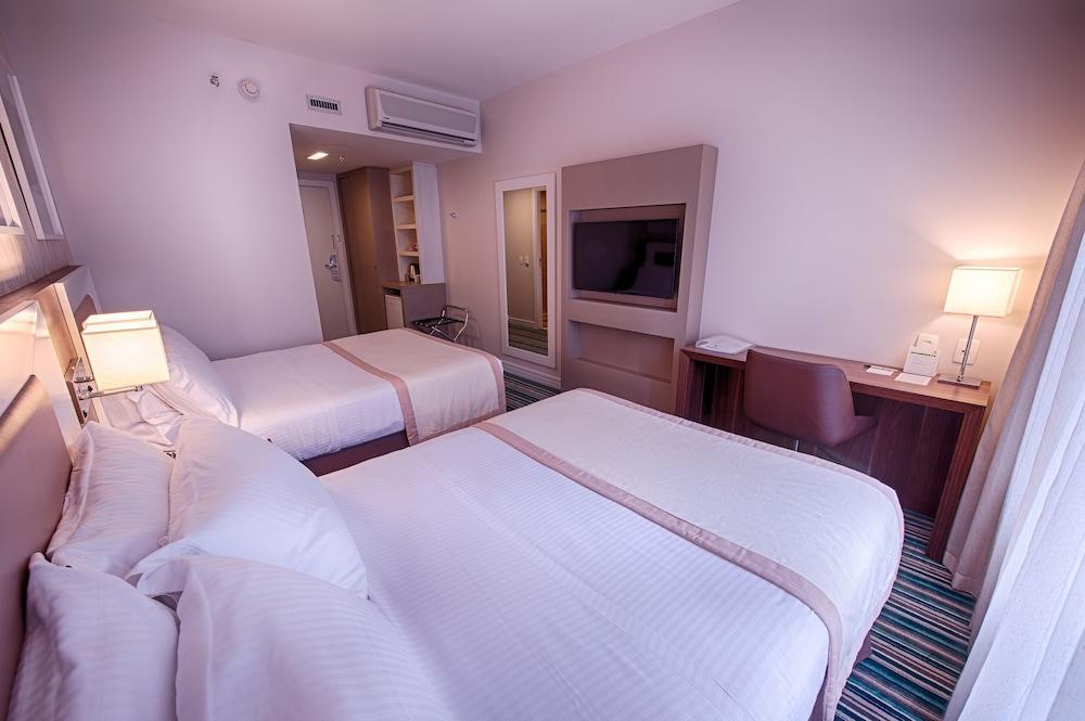 Holiday Inn Belo Horizonte Savassi, an IHG Hotel Esterno foto